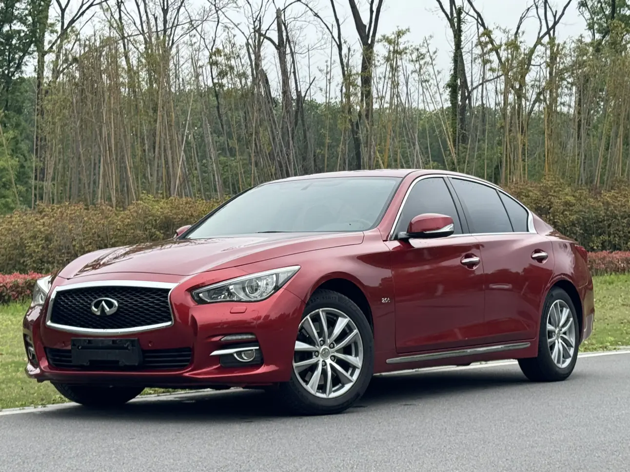 Infiniti Q50L