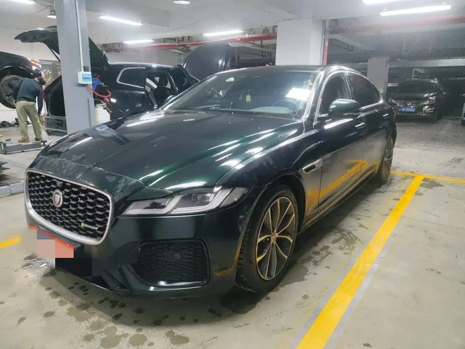 Jaguar XFL