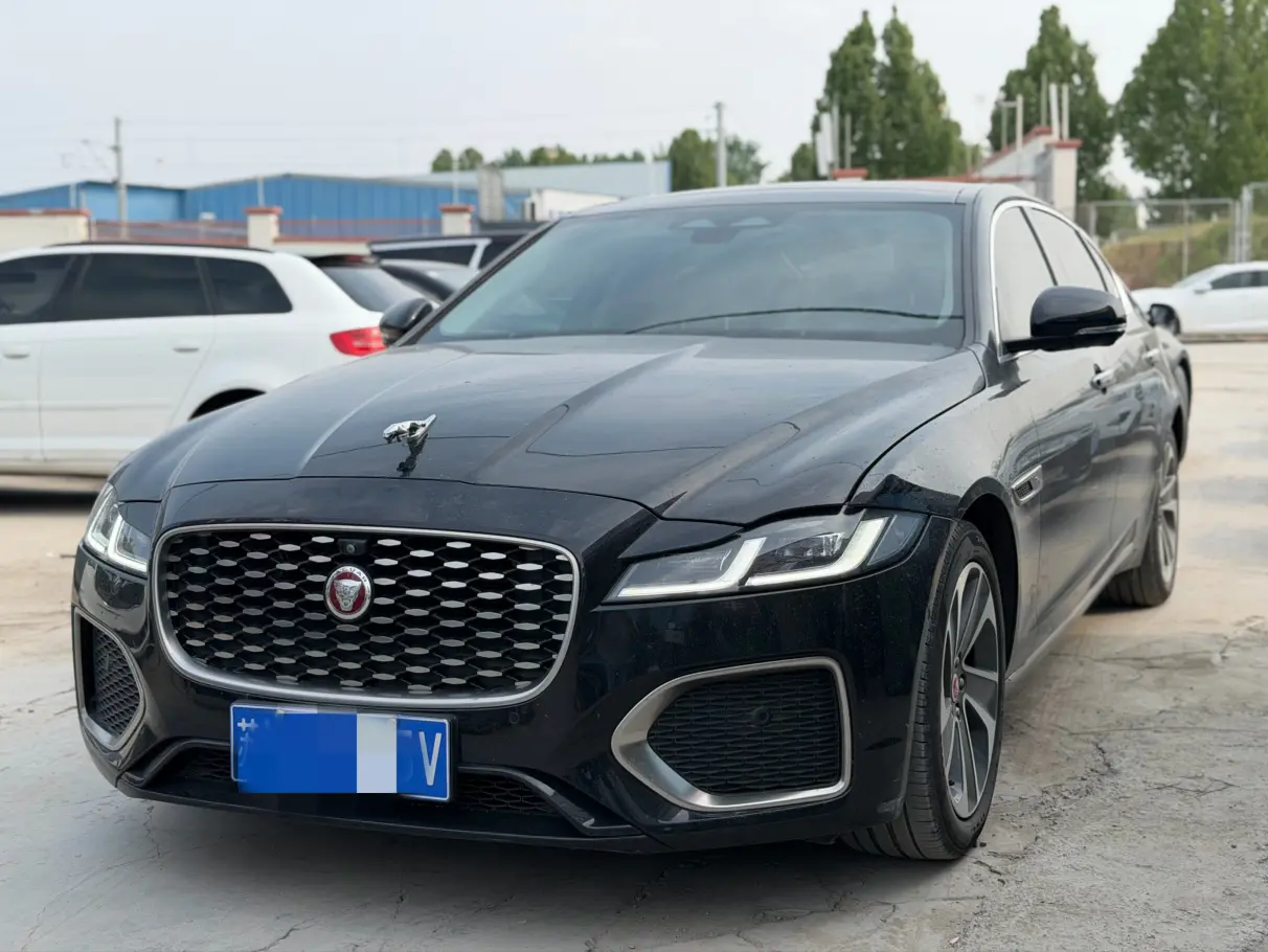 Jaguar XFL