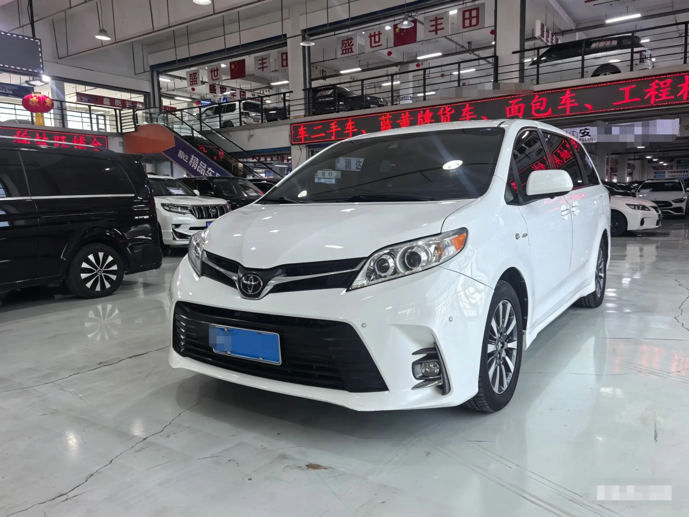 Toyota Sienna