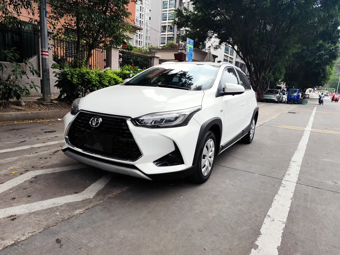 Toyota Yaris L
