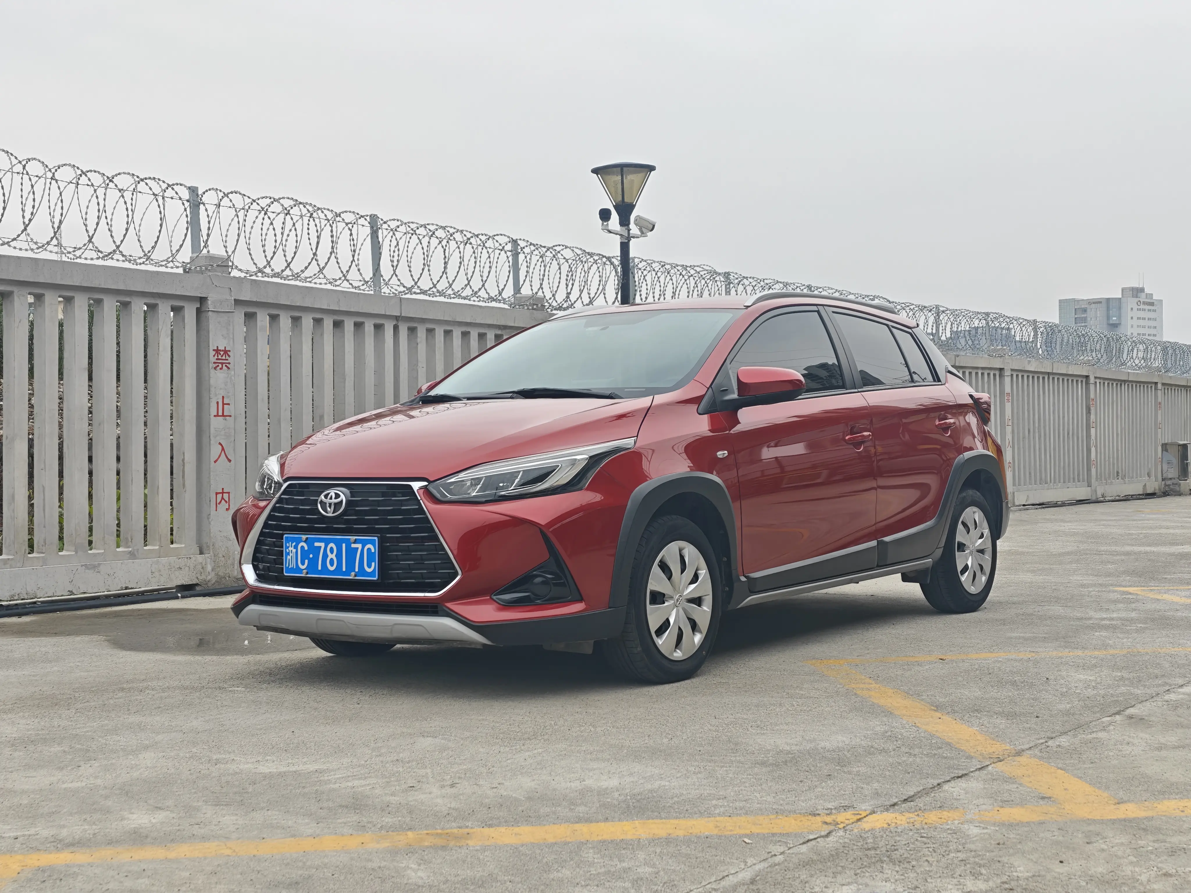 Toyota Yaris L
