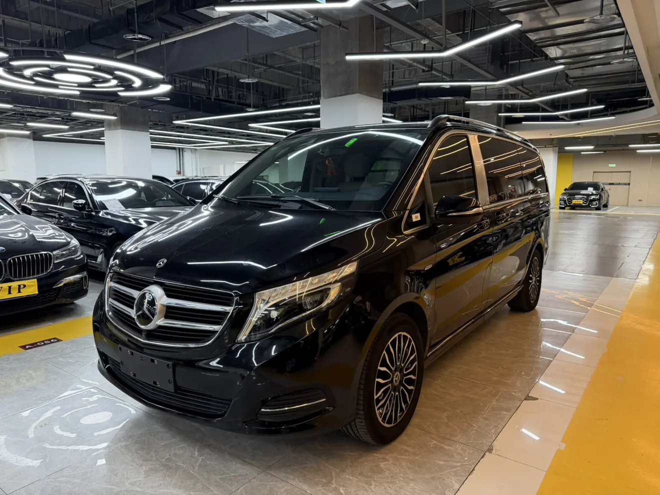 Mercedes-Benz Mercedes Benz V Class