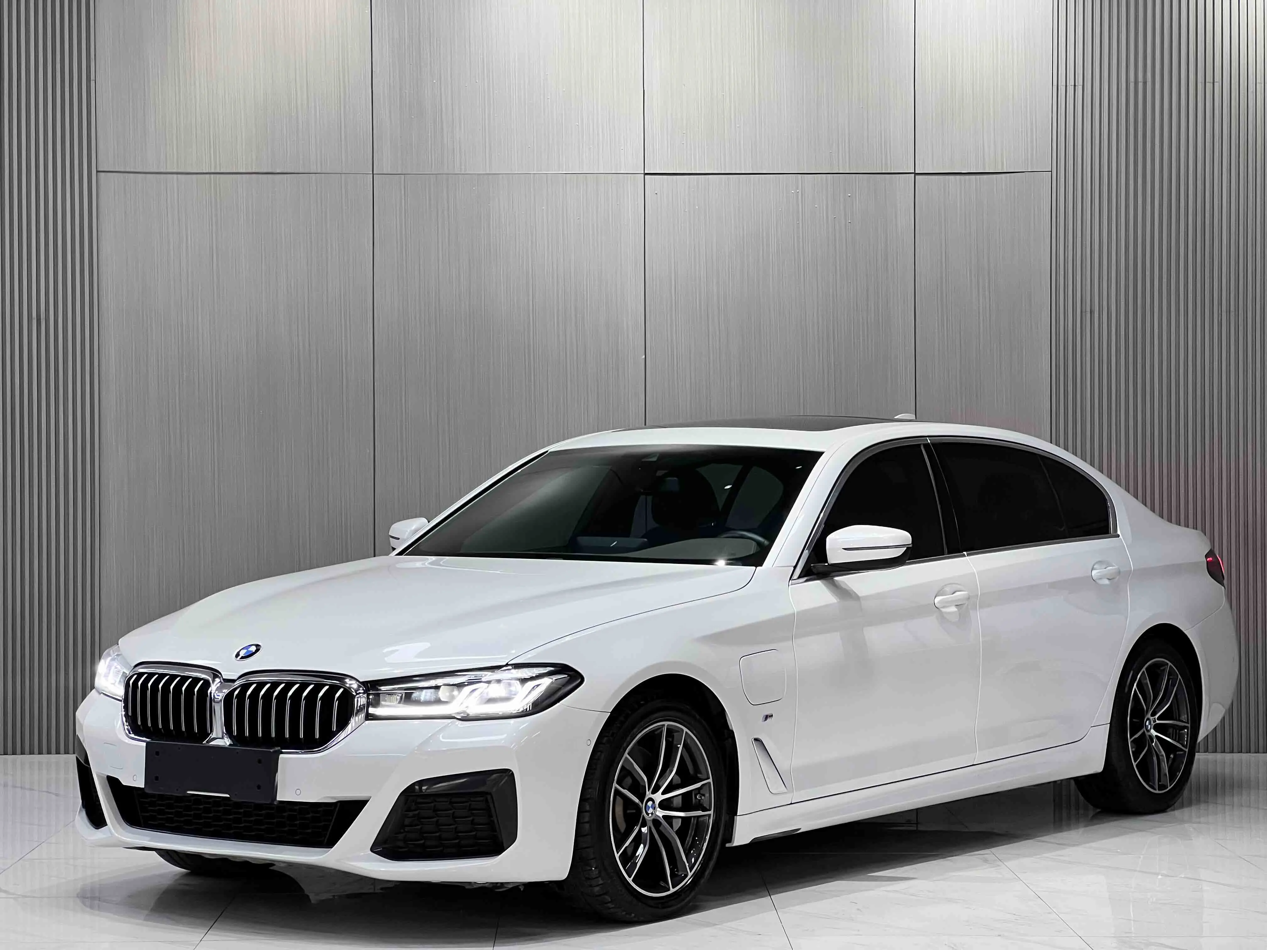 BMW 5 Series PHEV