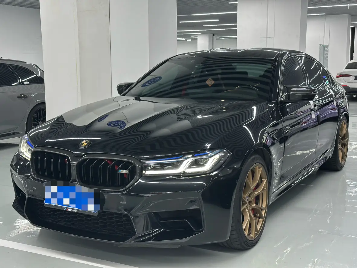 BMW M5