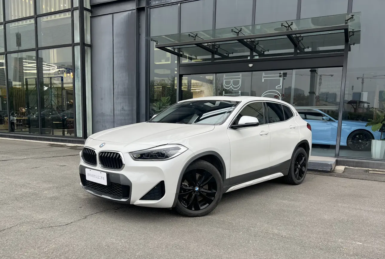 BMW X2