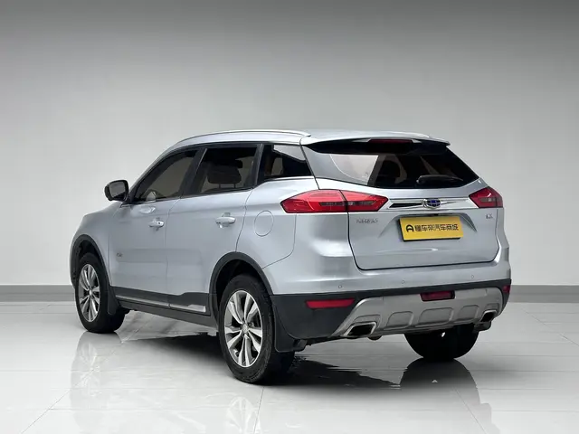 Geely Atlas