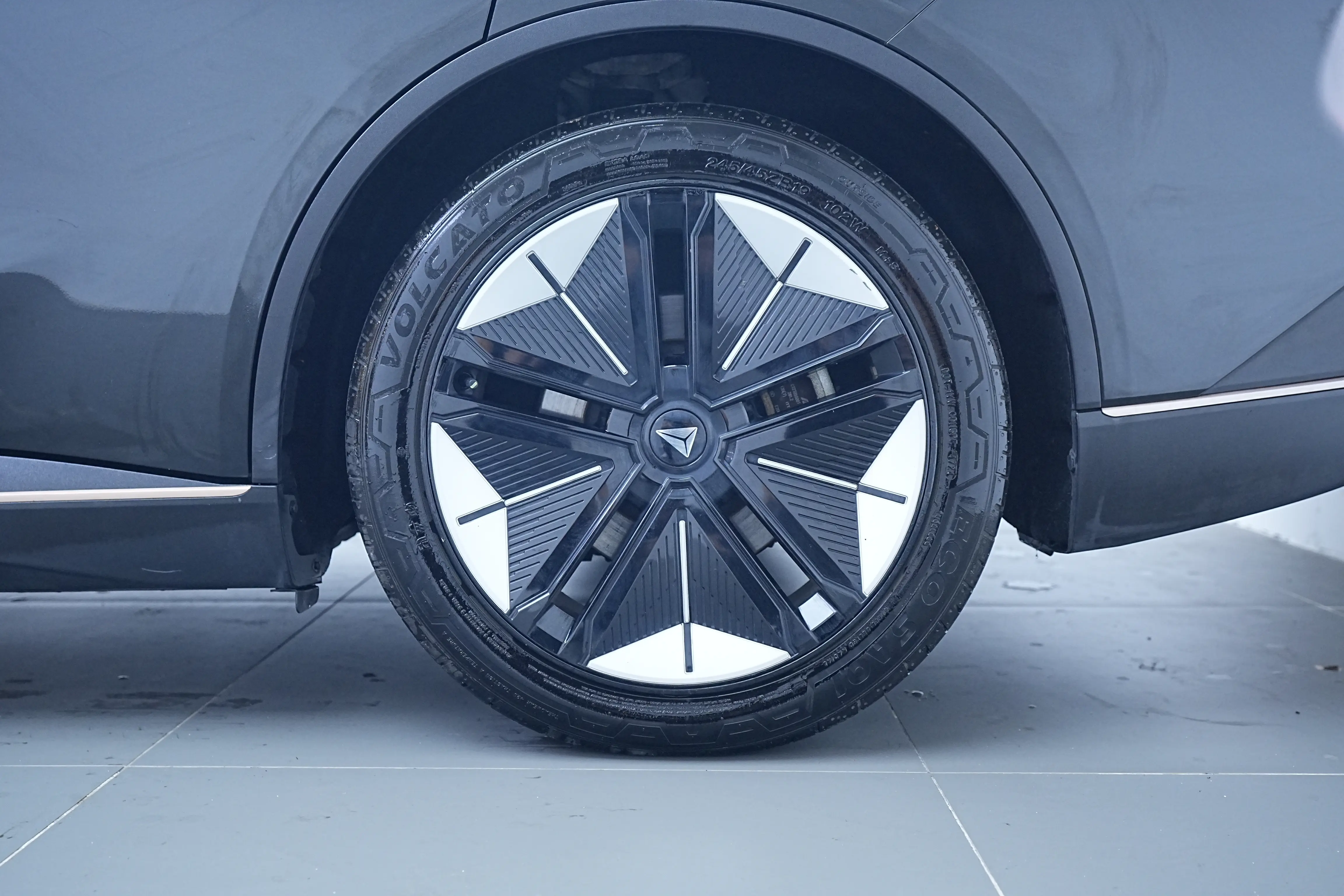 Deepal Dark blue SL03