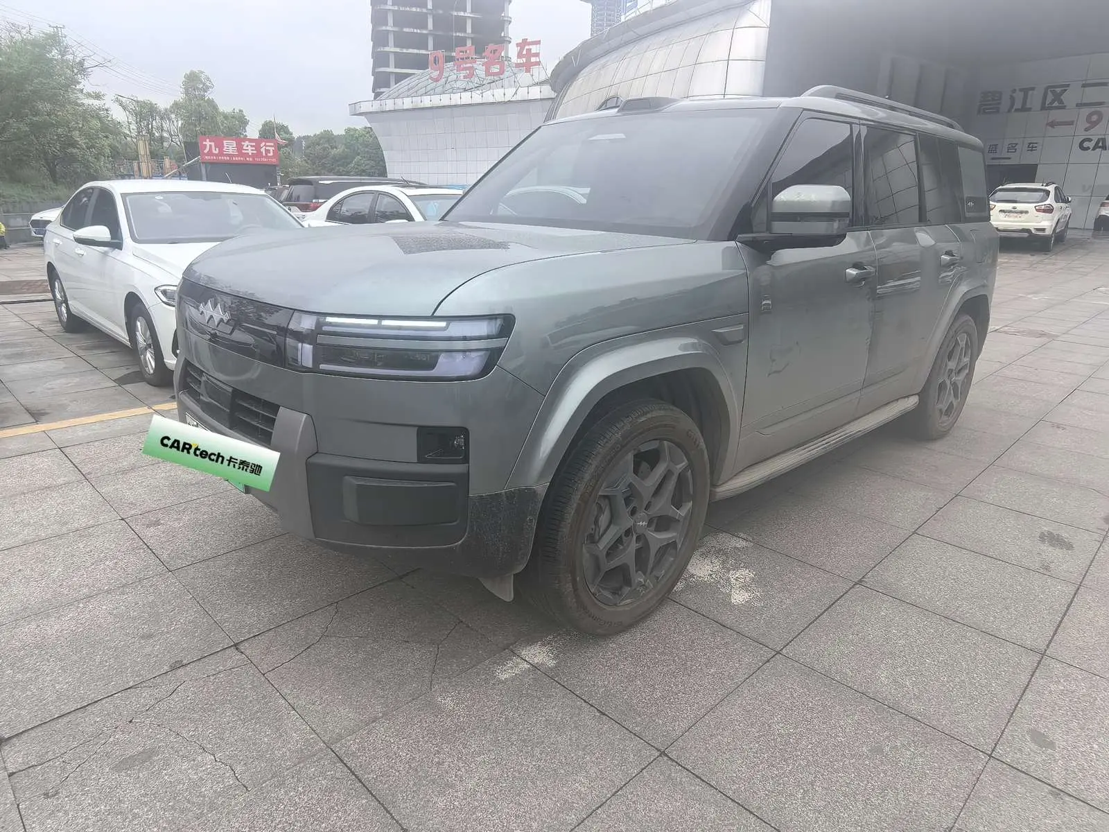 BYD Leopard Titanium 7 PHEV