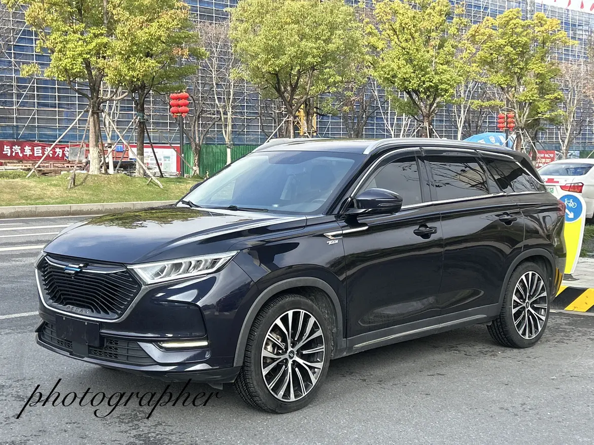 Oshan Changan Auchan X7