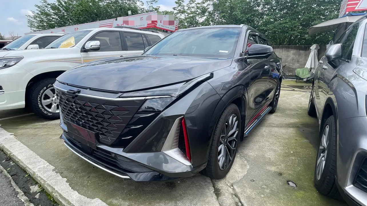 Oshan Changan Auchan Z6