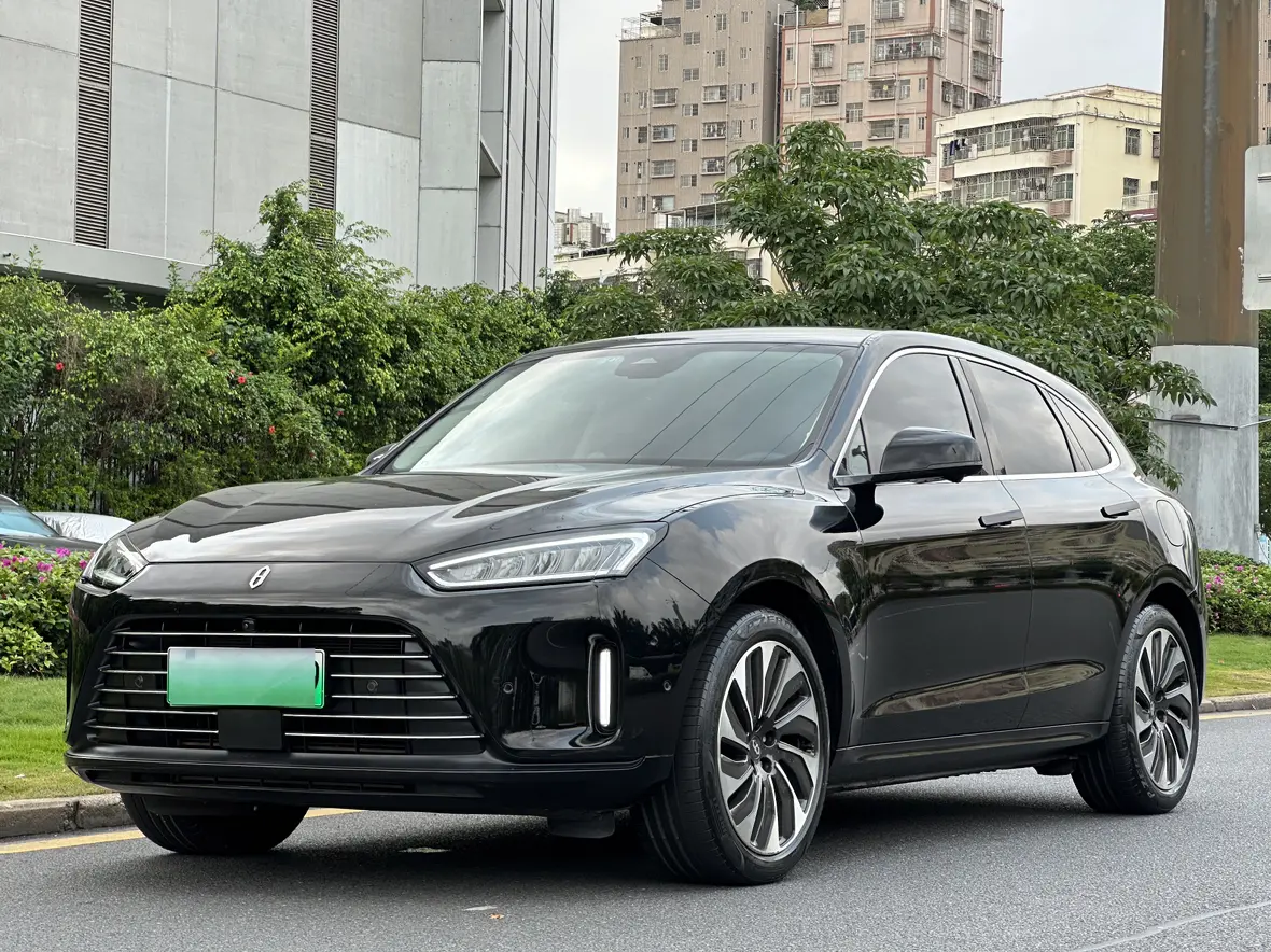 AITO M5