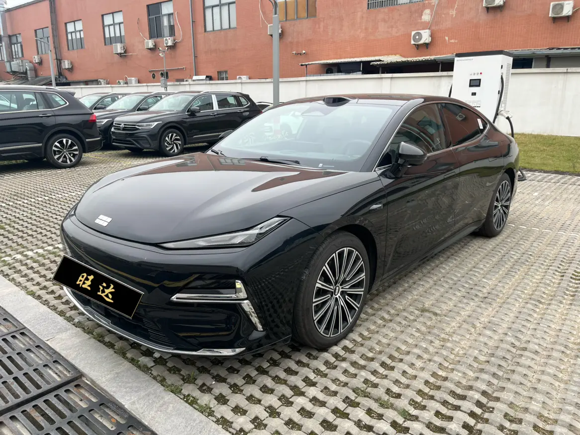 Geely Galaxy Star 8 PHEV