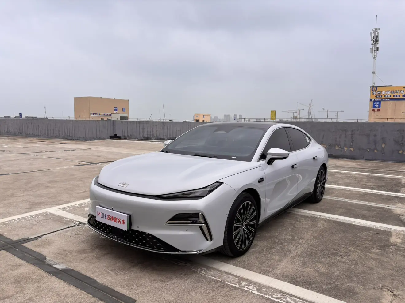 Geely Galaxy Star 8 PHEV