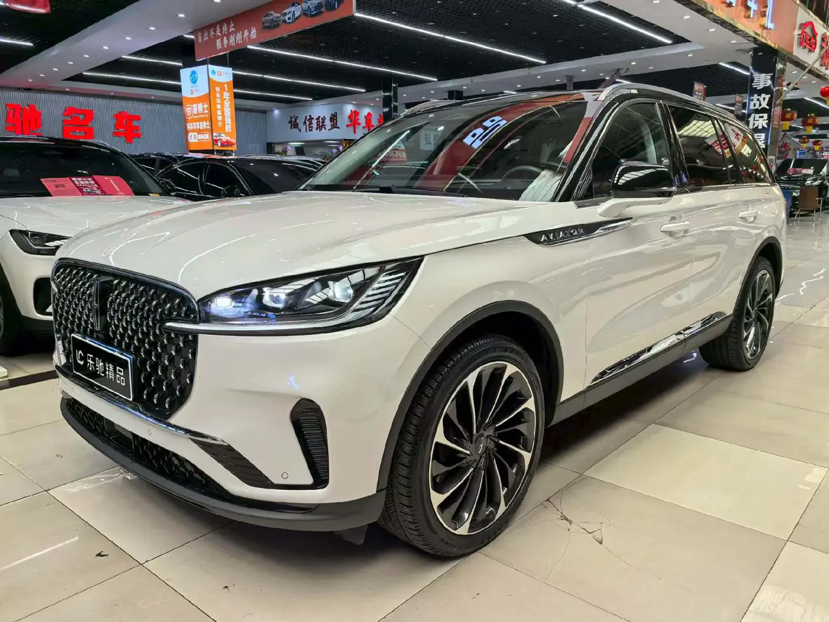 Lincoln Aviator