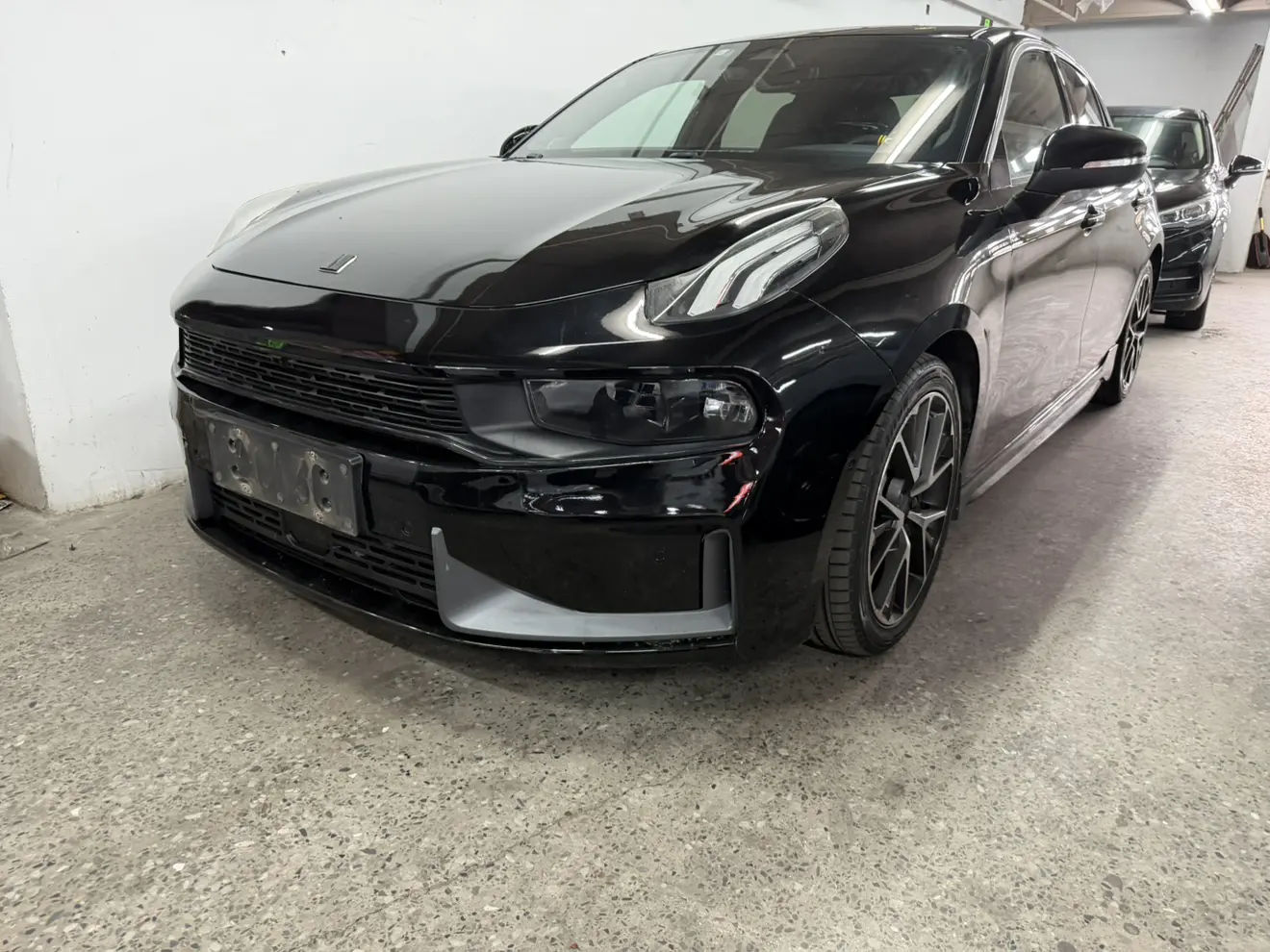 Lynk & Co 03