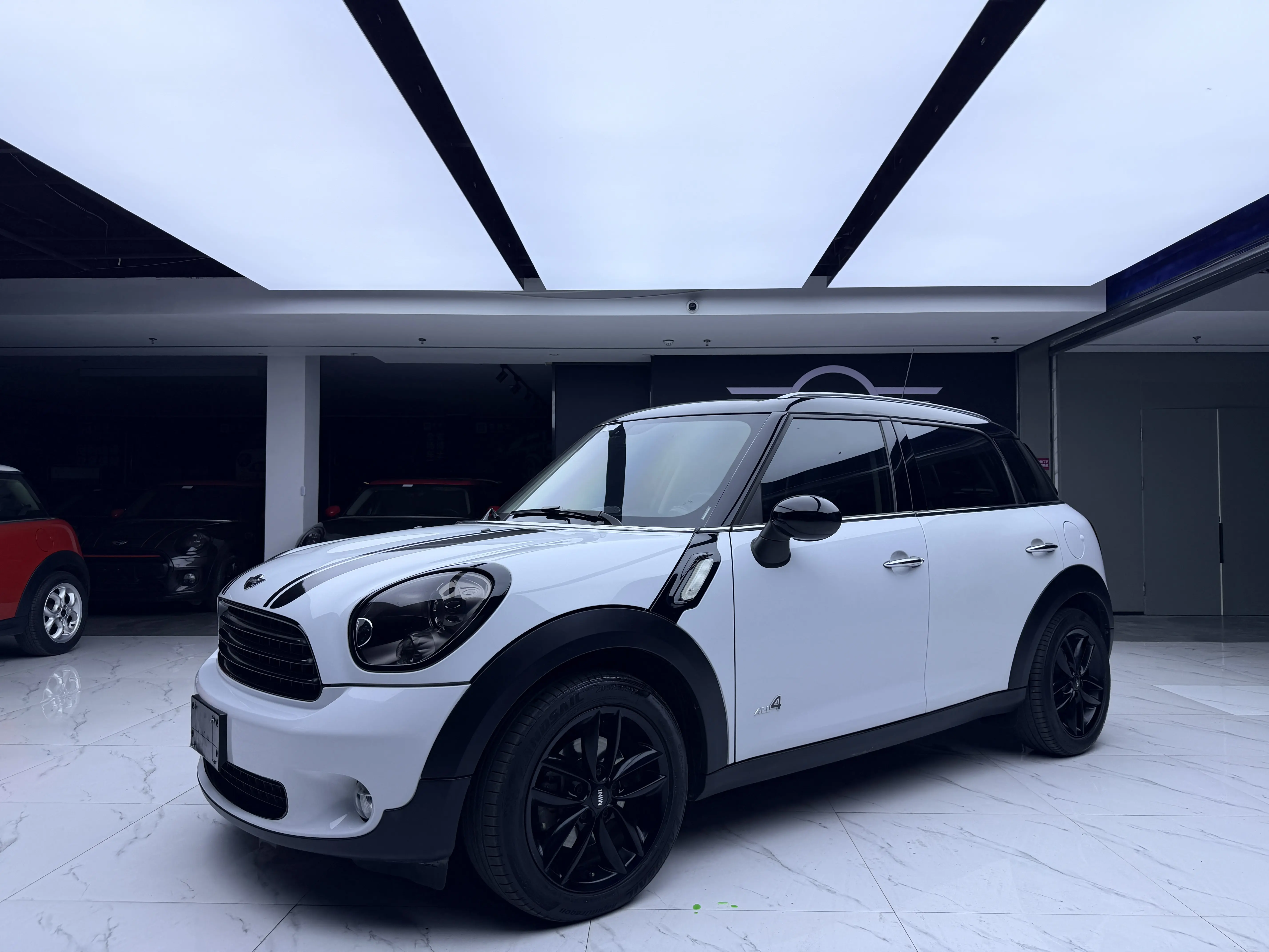 MINI COUNTRYMAN