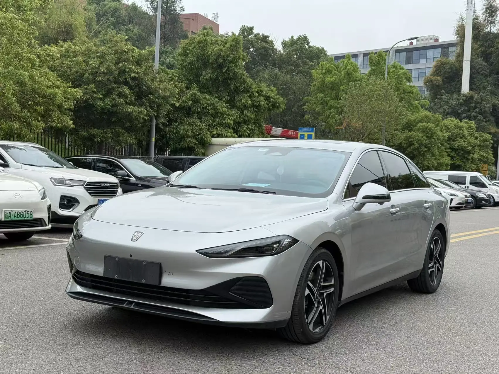 Roewe D7 DMH