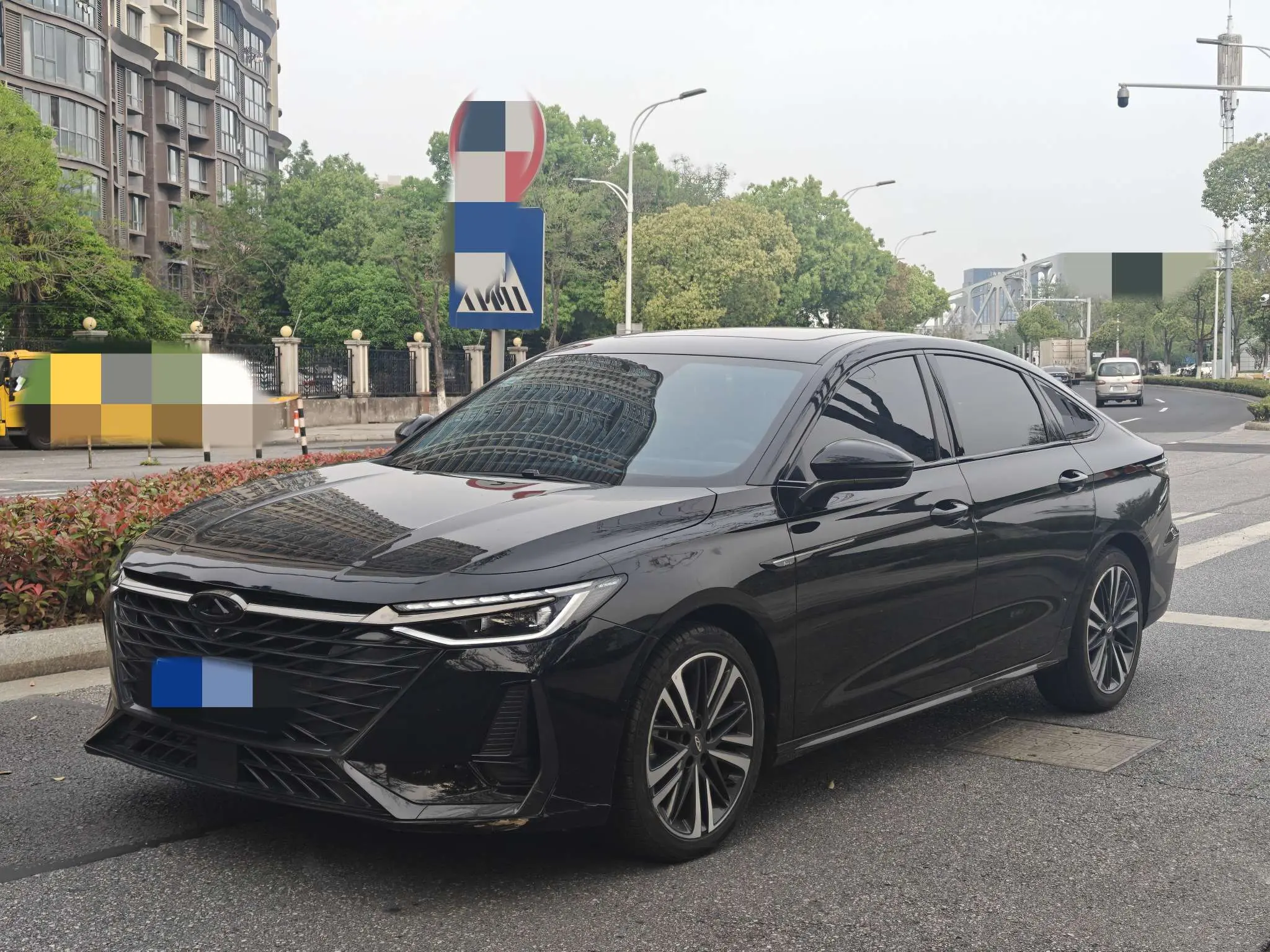 Chery Arrizo 8