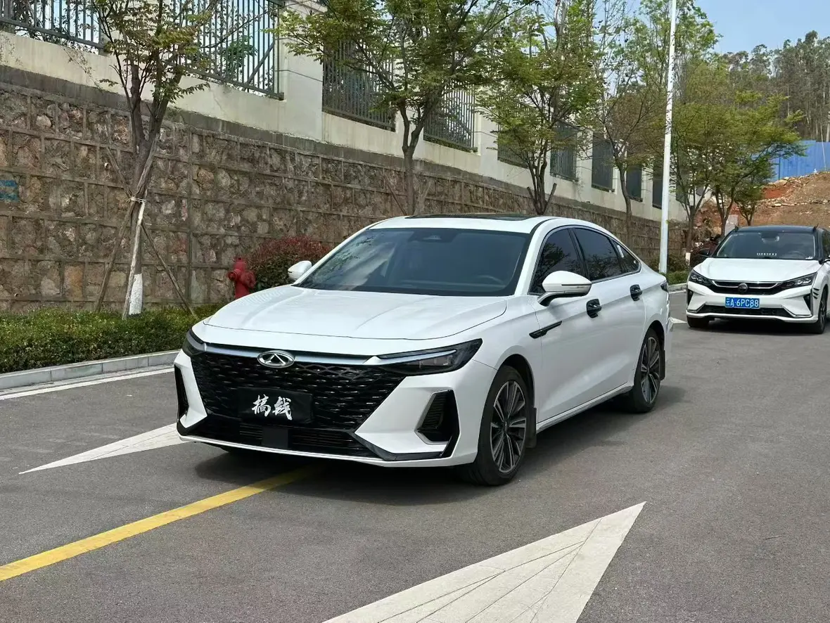 Chery Arrizo 8