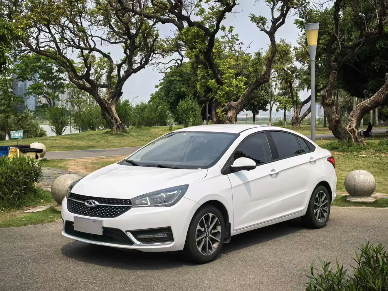 Chery Arrizo 5