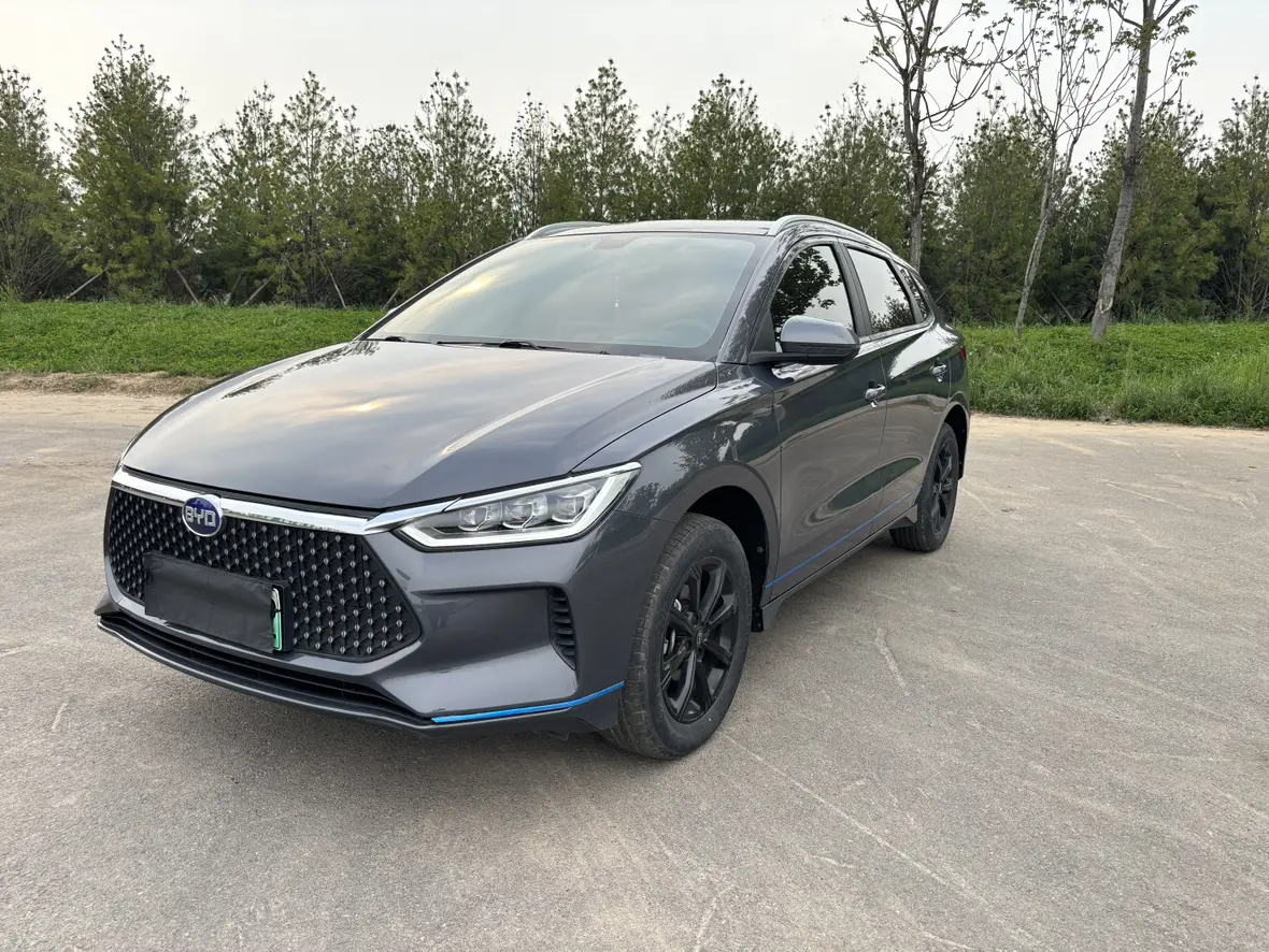BYD e2