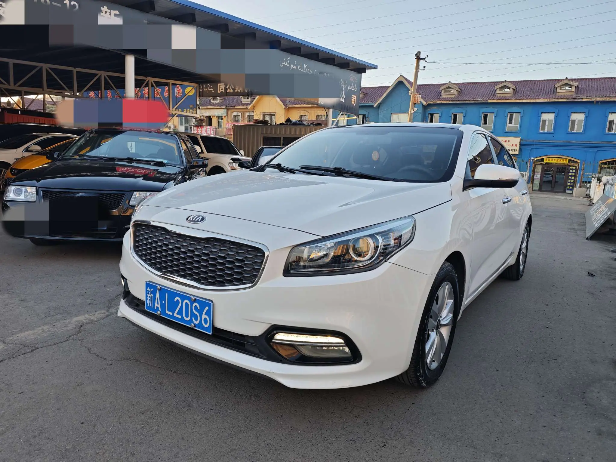 Kia K4