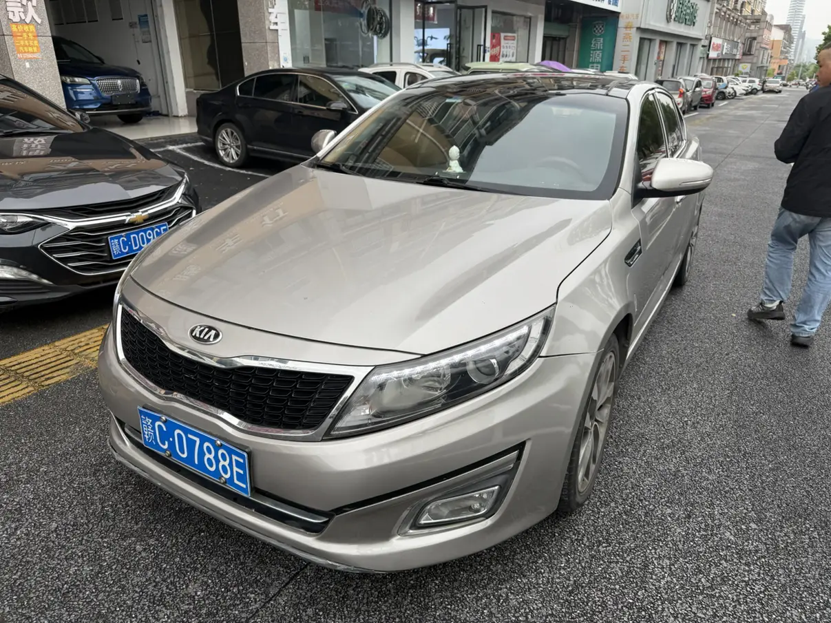Kia K5