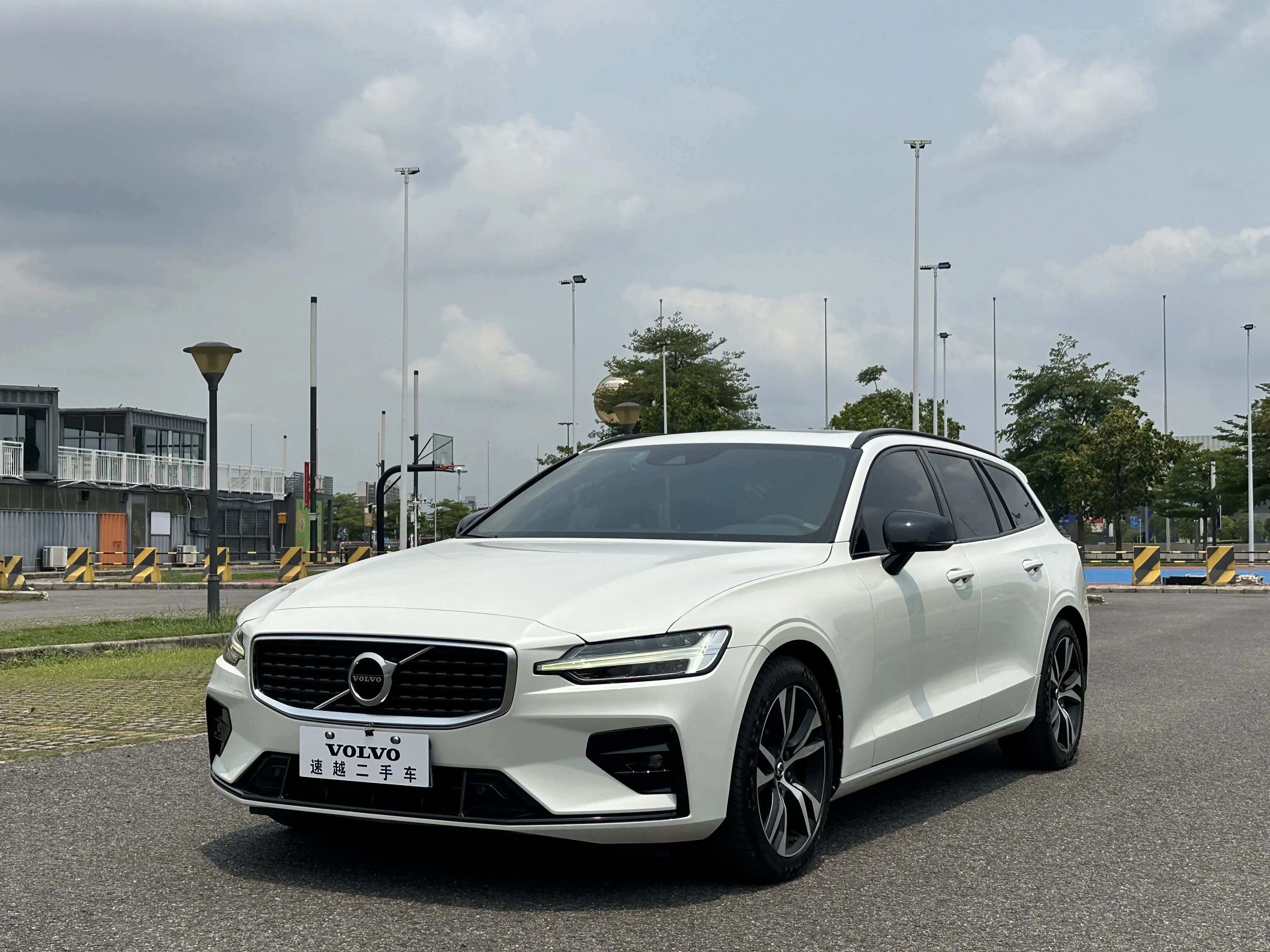 Volvo V60