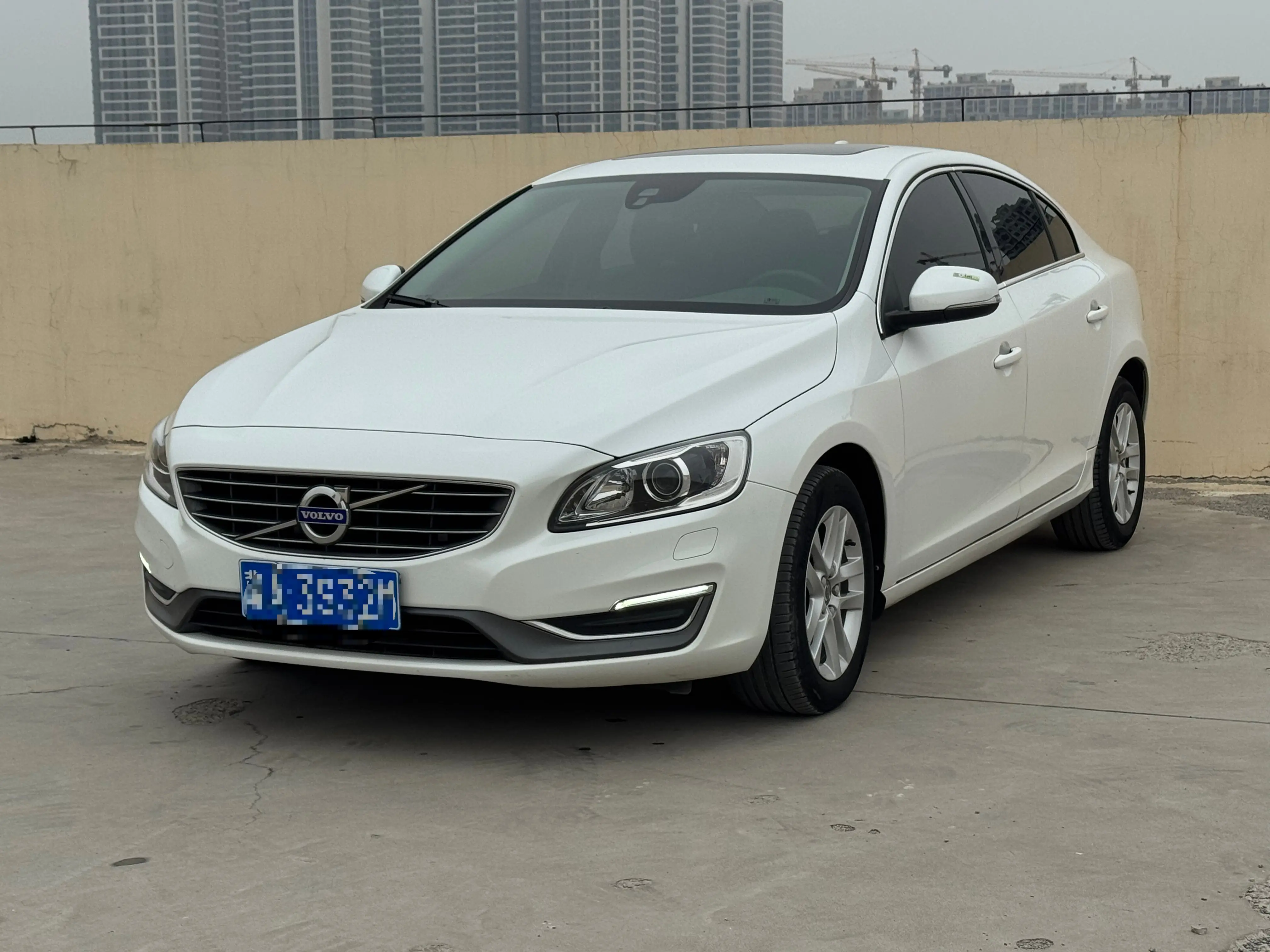Volvo S60