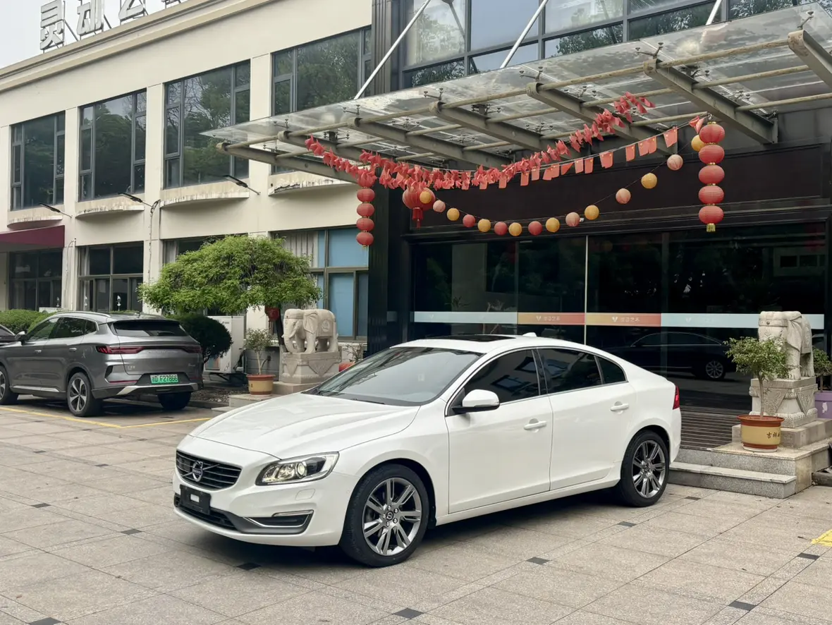 Volvo S60