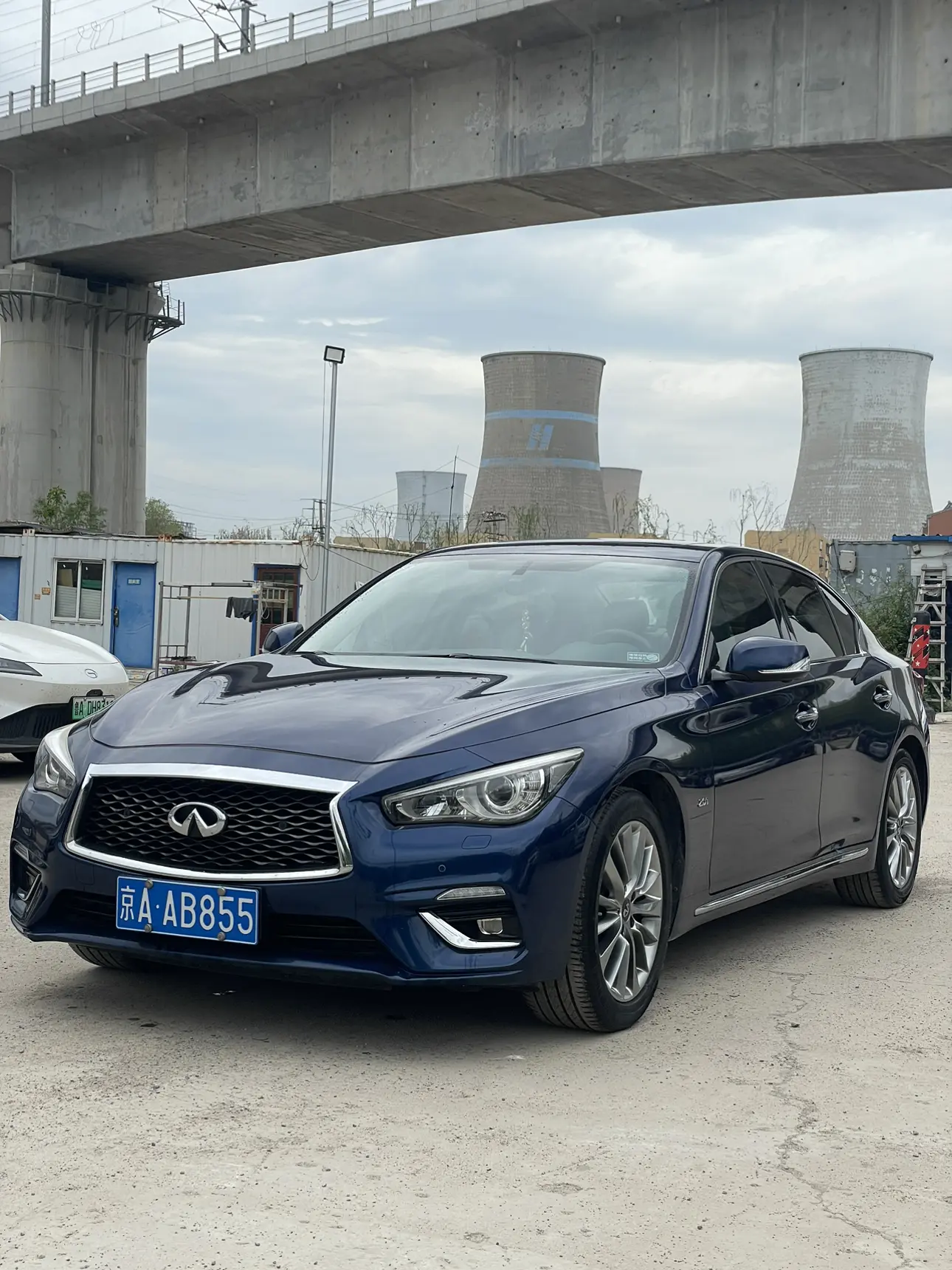 Infiniti Q50L