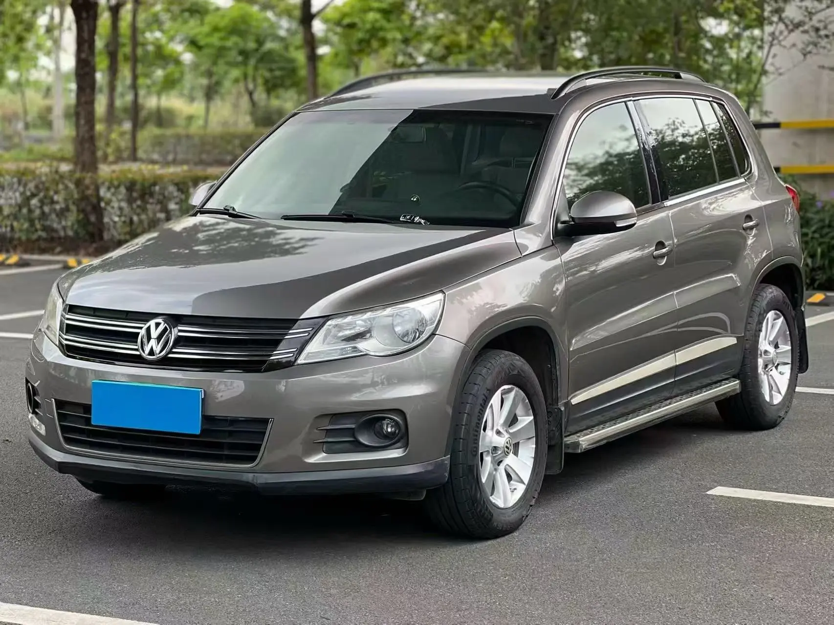 Volkswagen Tiguan (Tharu)