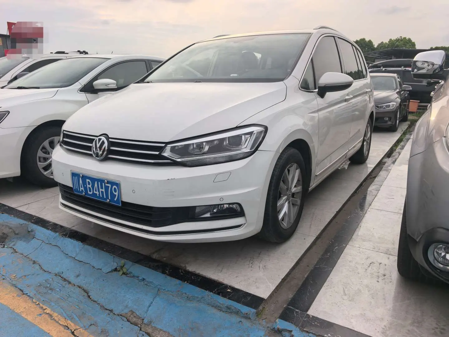 Volkswagen Touran L