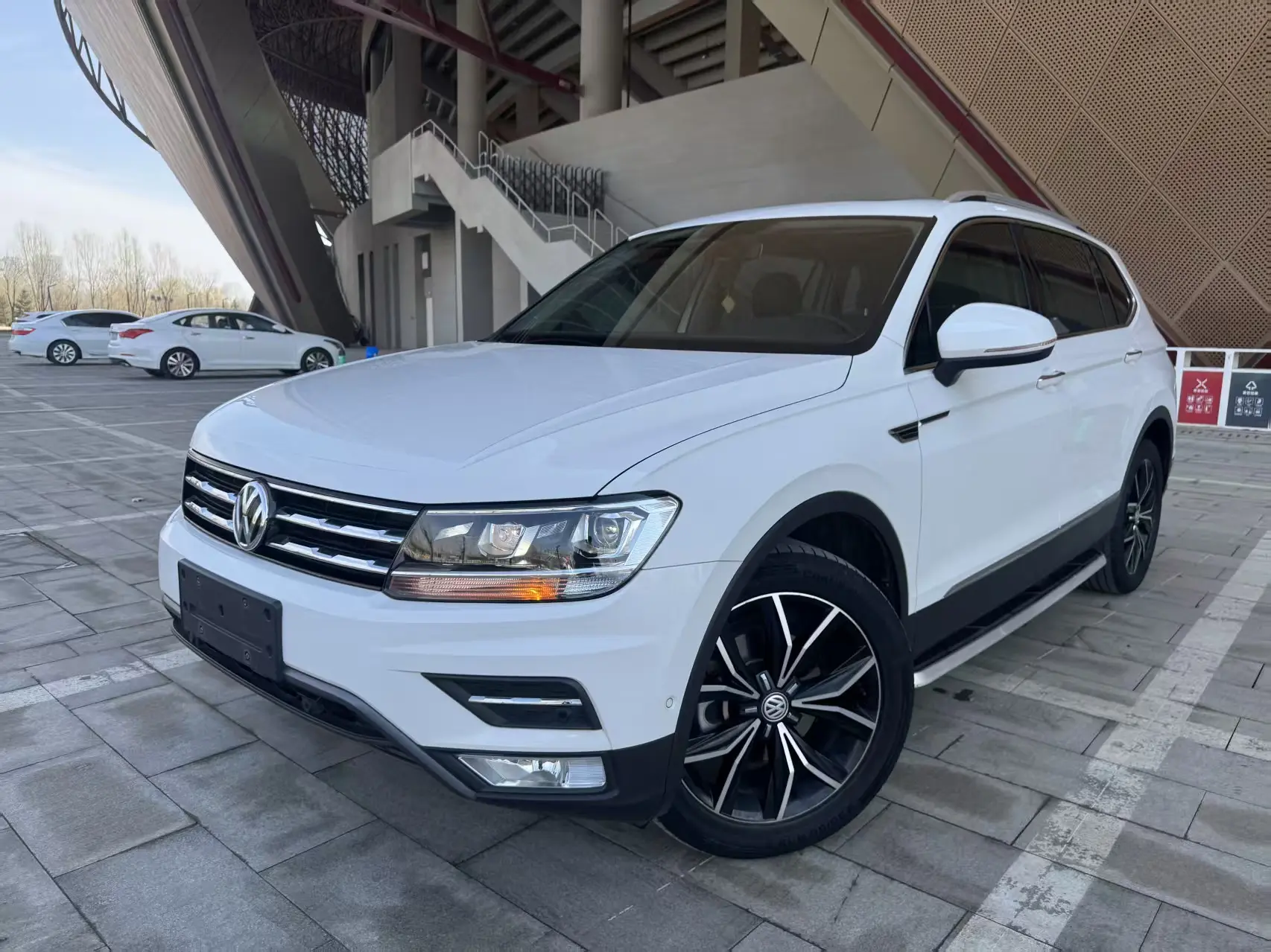 Volkswagen Tiguan L
