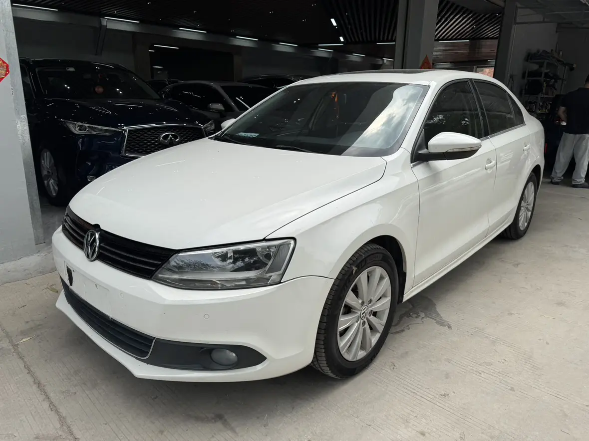 Volkswagen Sagitar