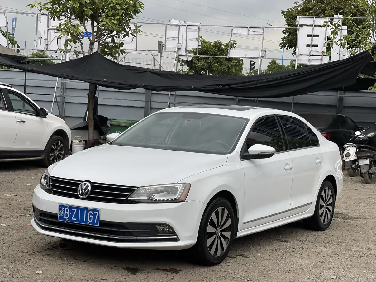 Volkswagen Sagitar