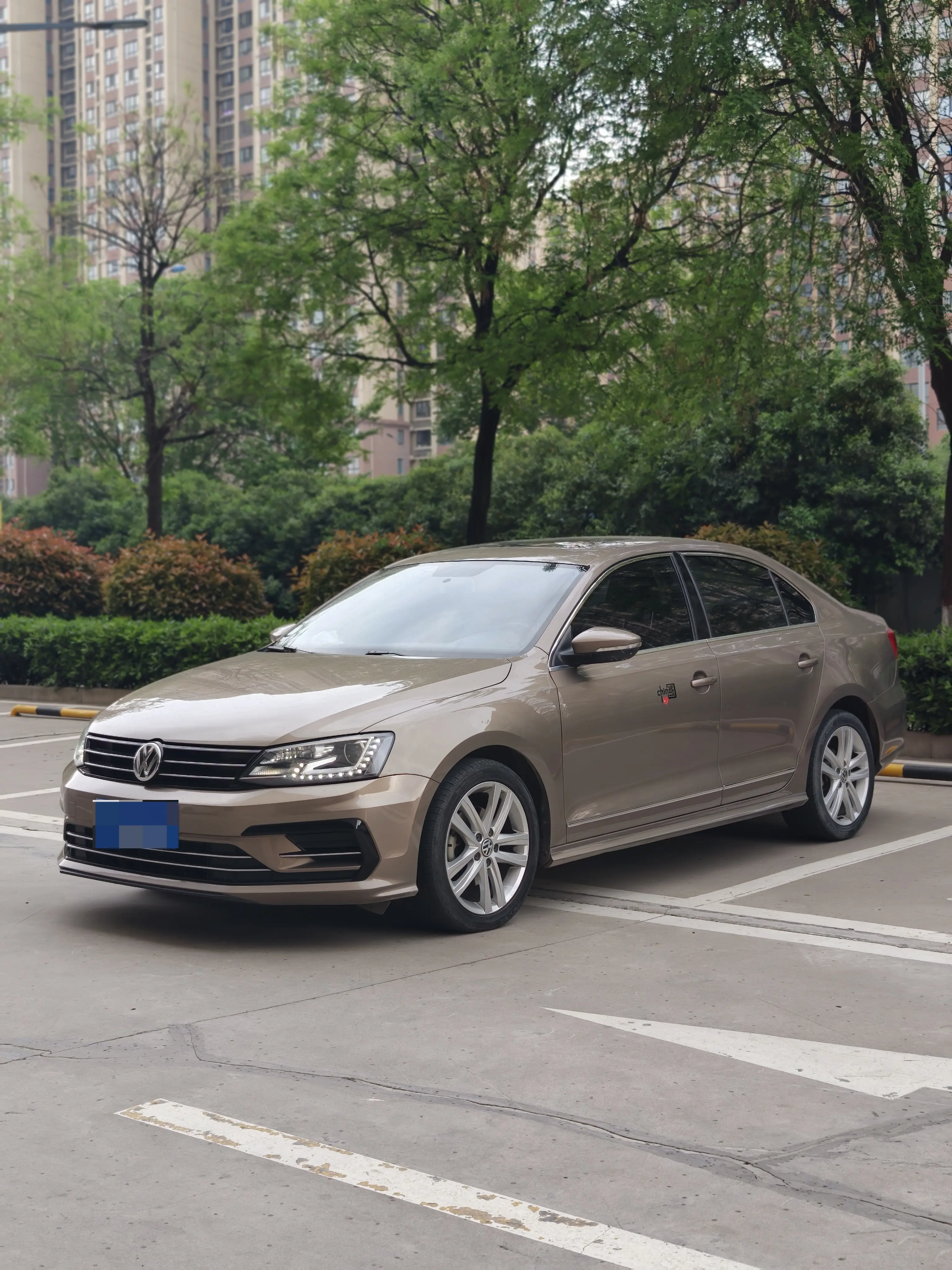 Volkswagen Sagitar