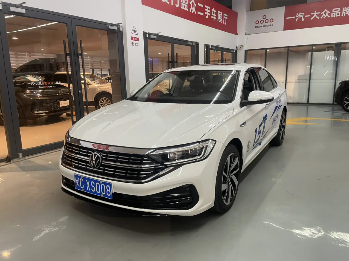 Volkswagen Sagitar