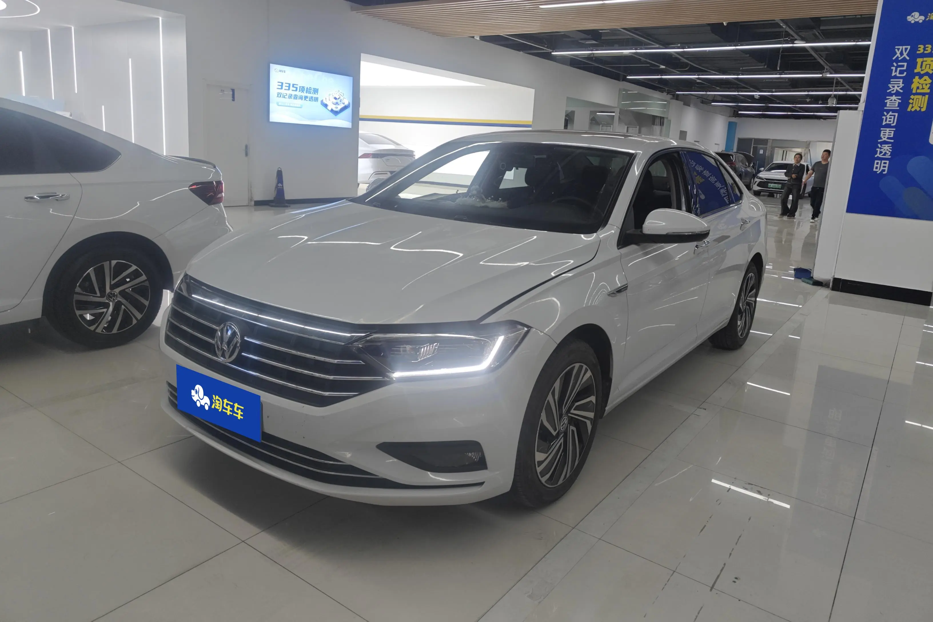 Volkswagen Sagitar