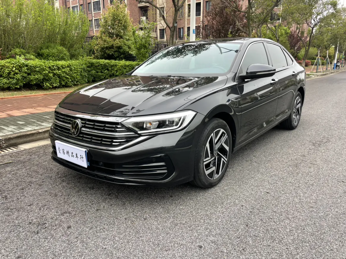 Volkswagen Sagitar