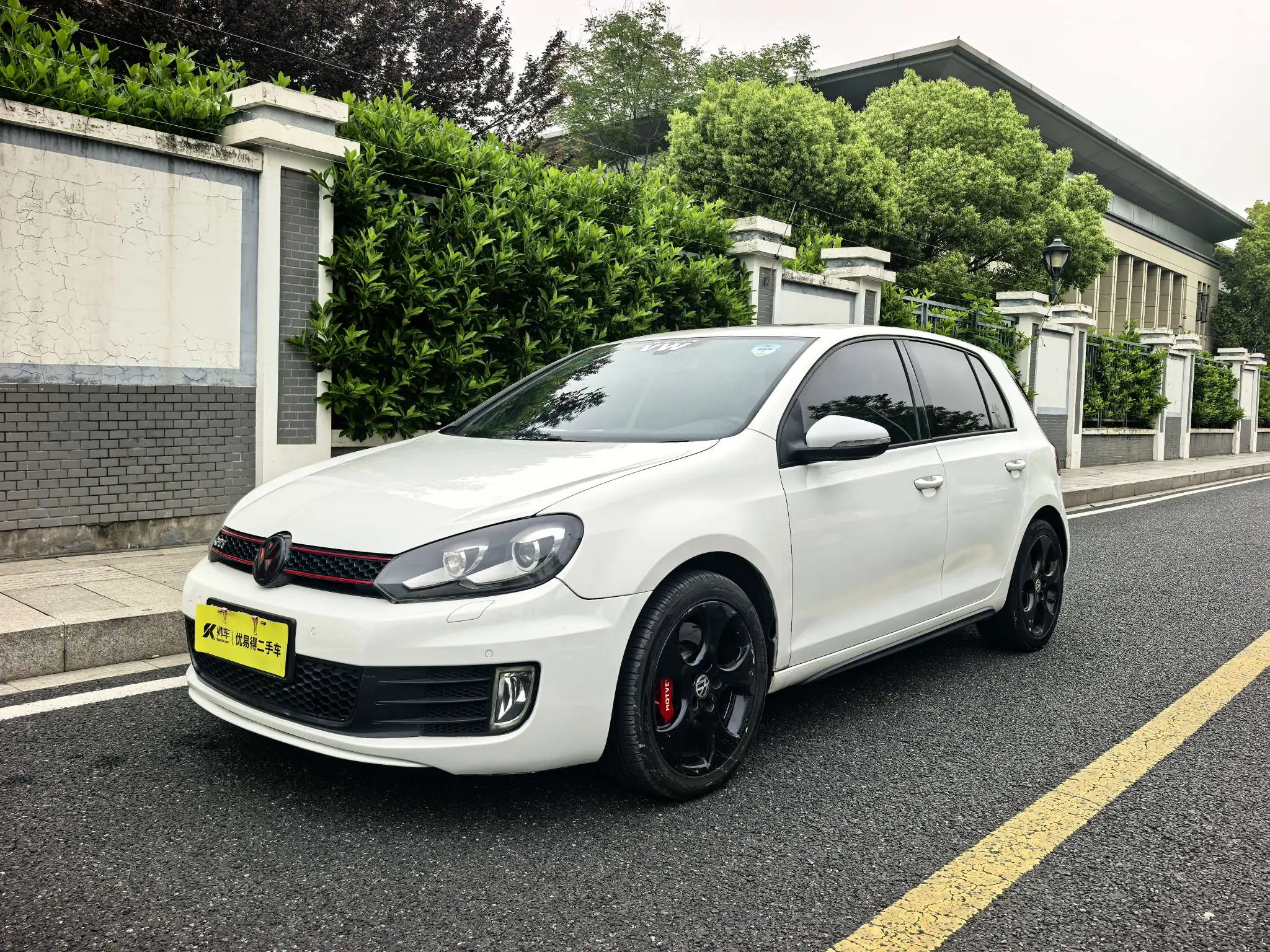 Volkswagen Golf GTI