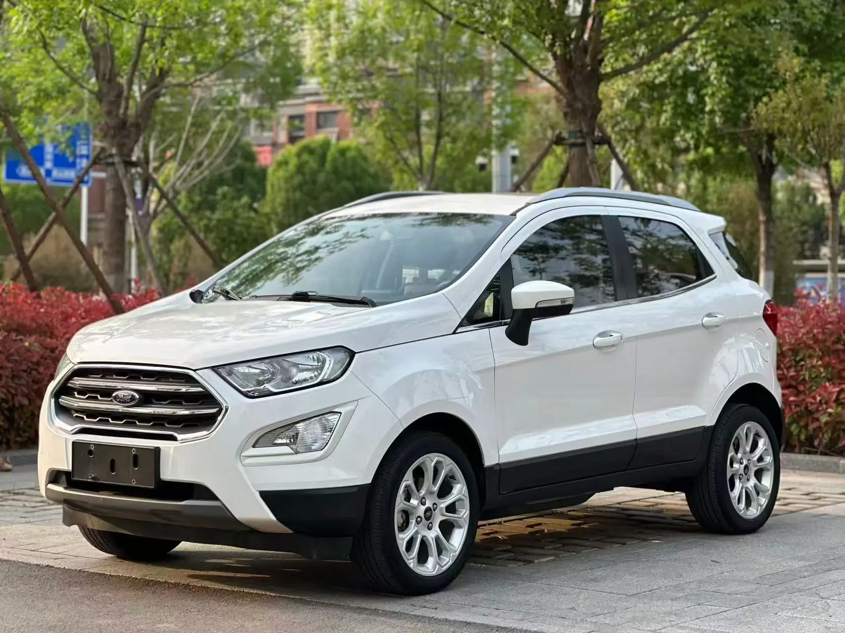 Ford Yibo