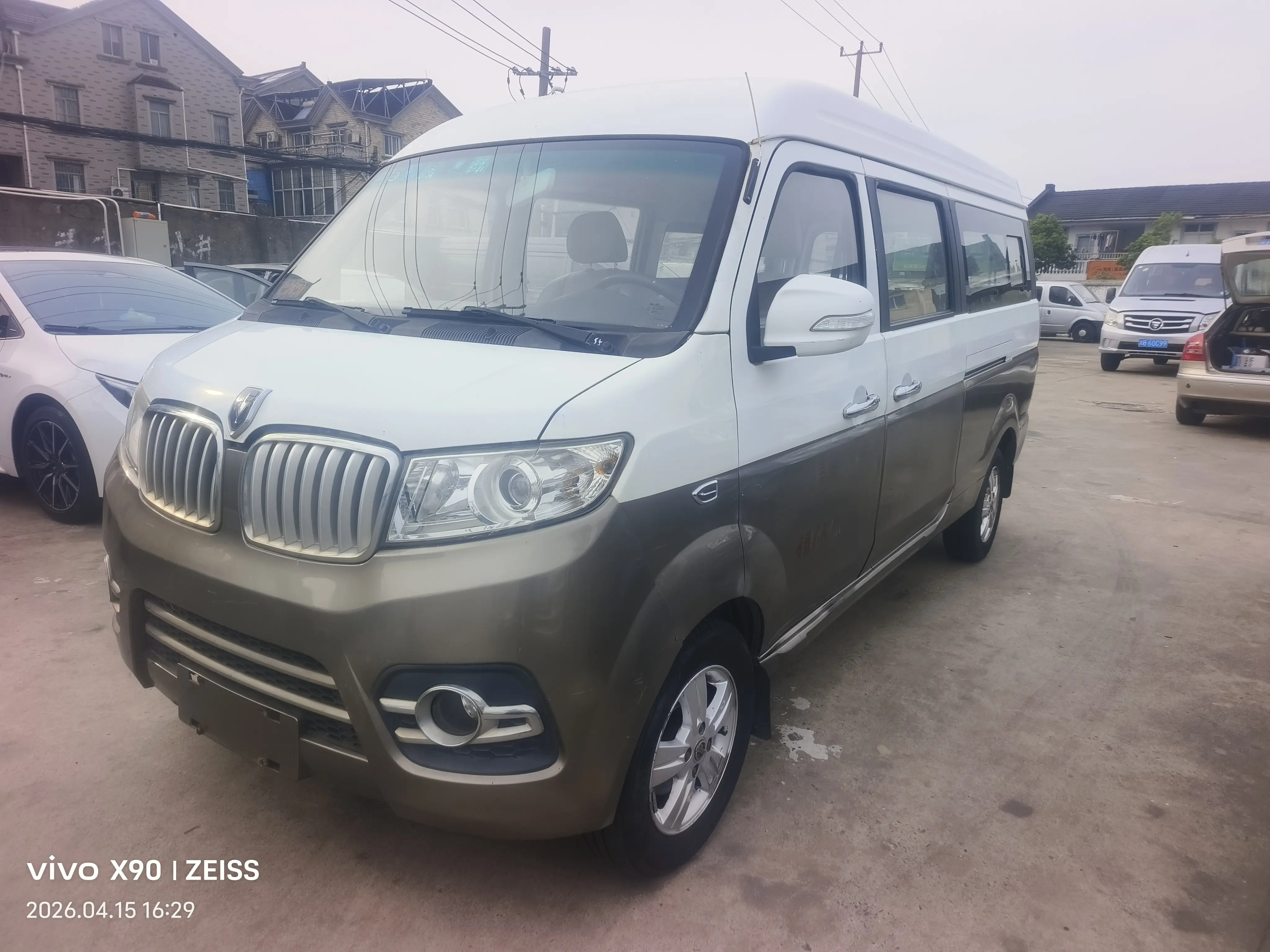 Golden cup New Hiace X30L