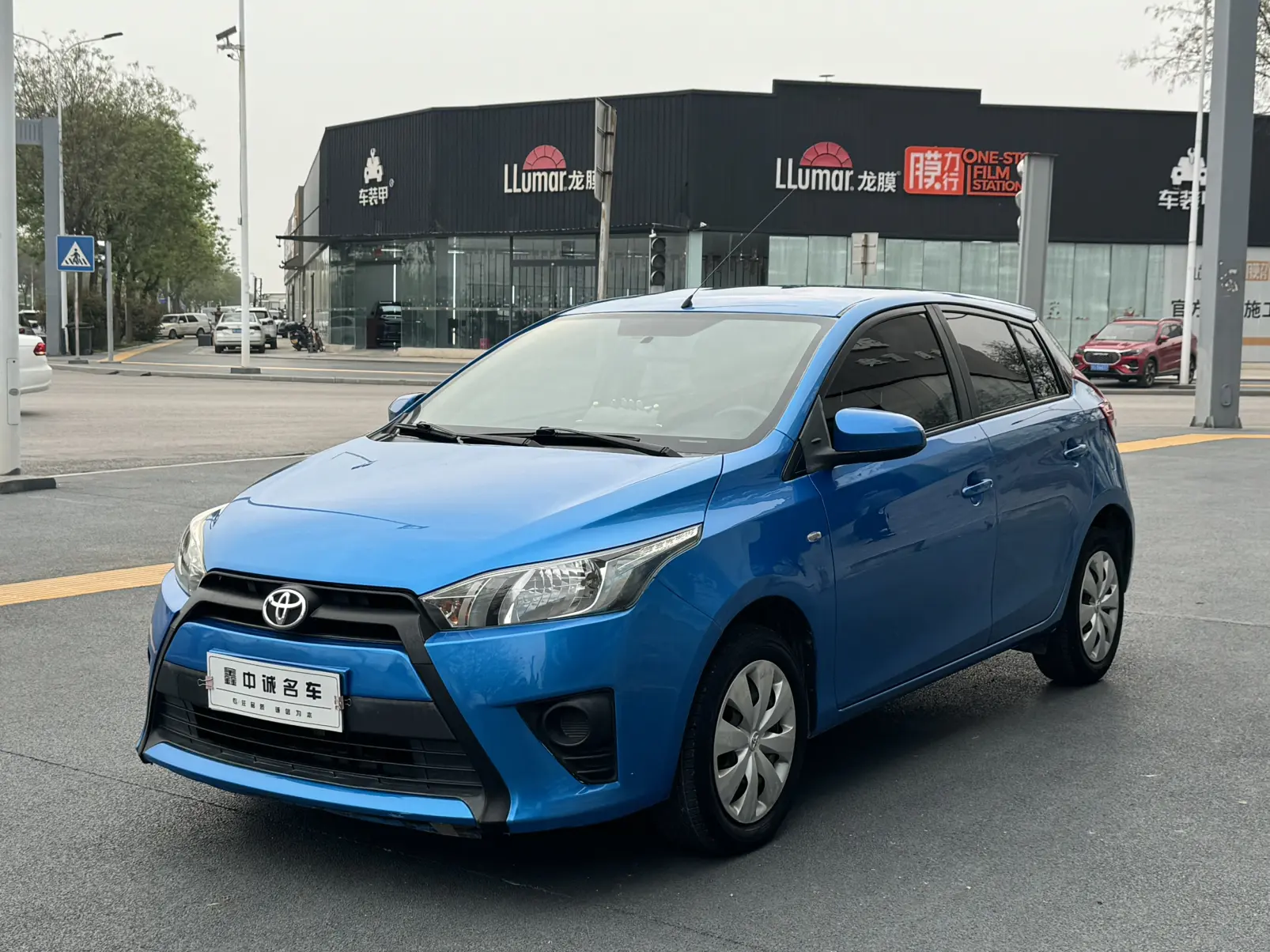 Toyota Yaris L