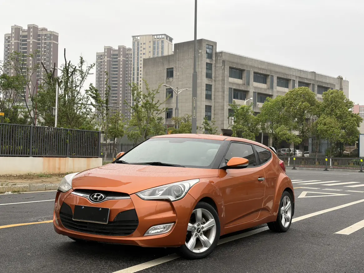 Hyundai Veloster