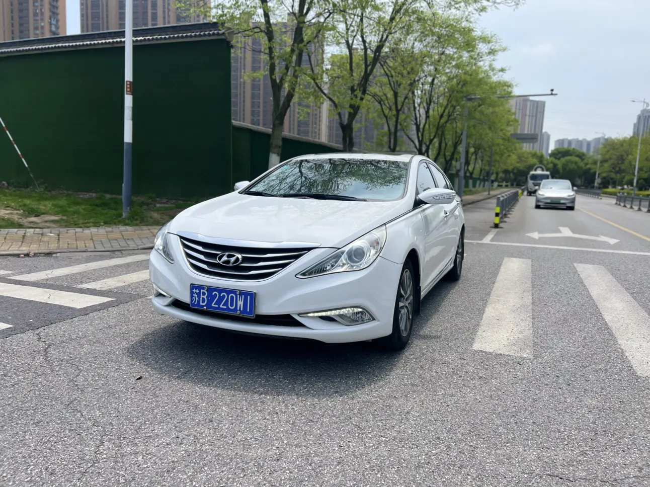 Hyundai Sonata eight
