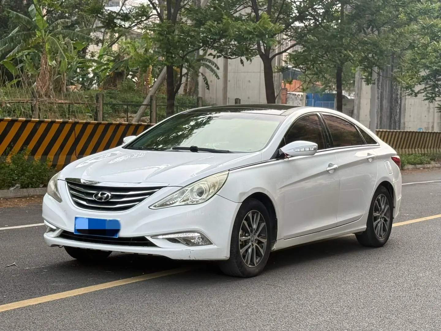 Hyundai Sonata eight