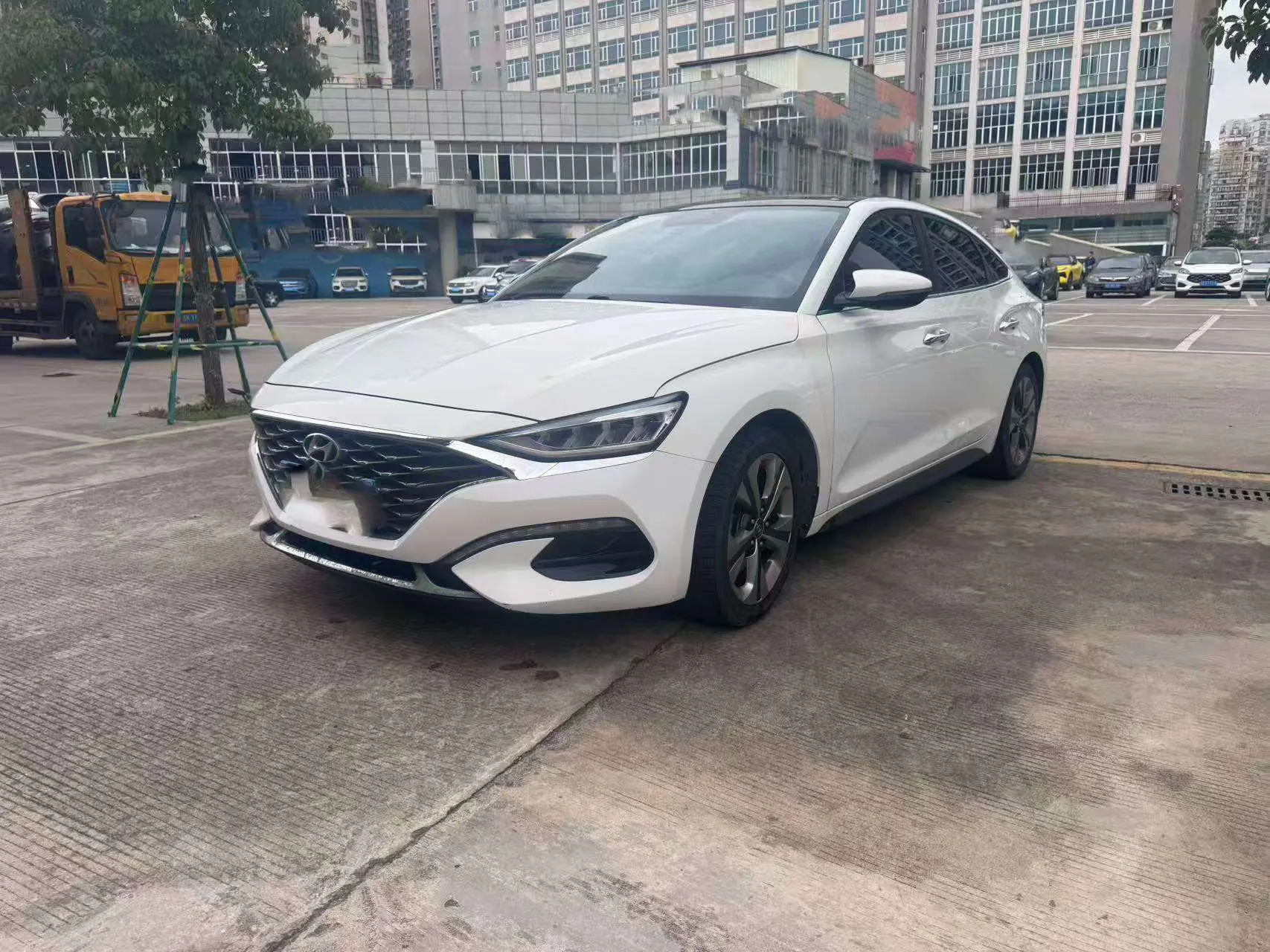 Hyundai Lafesta