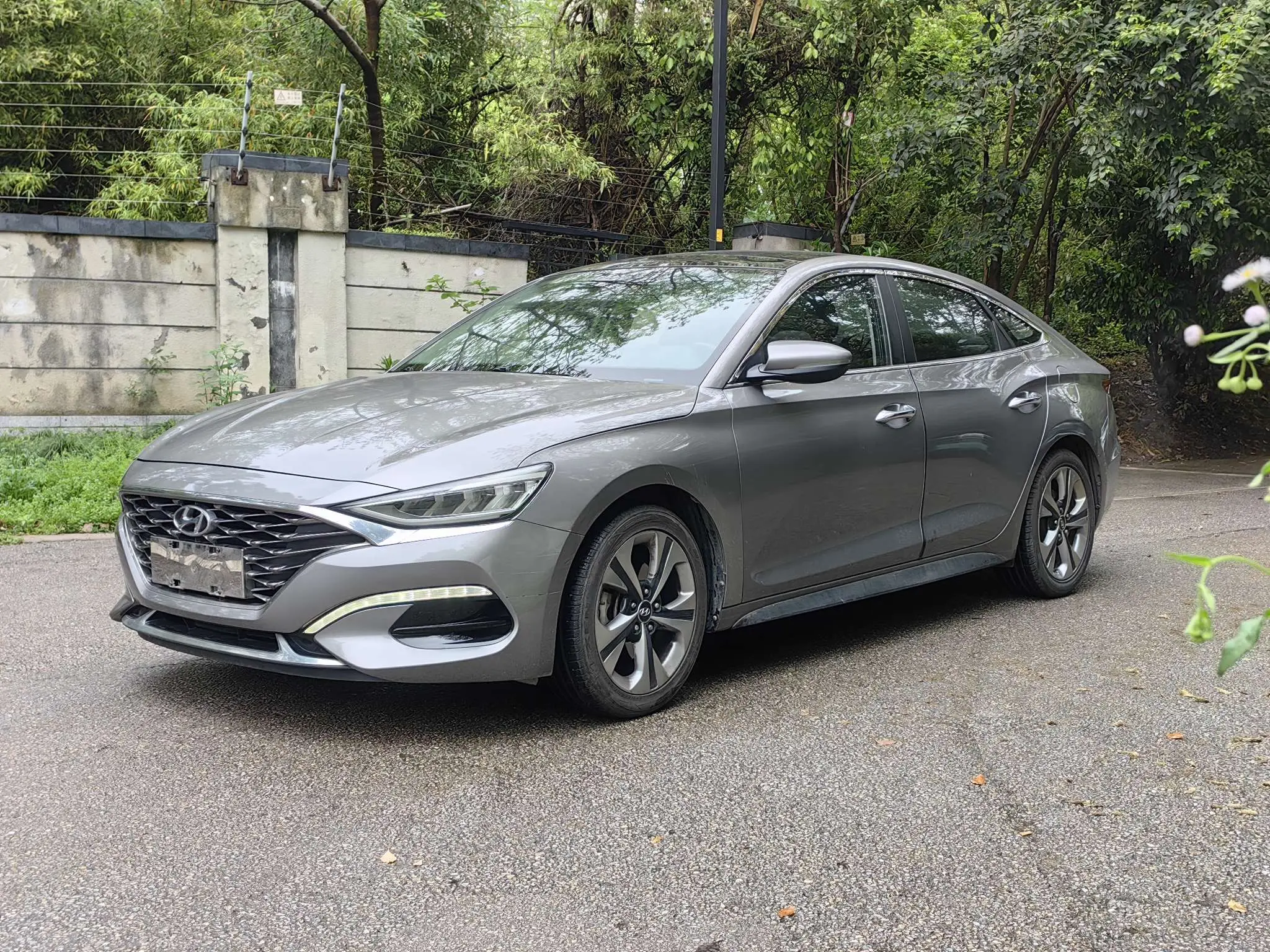 Hyundai Lafesta